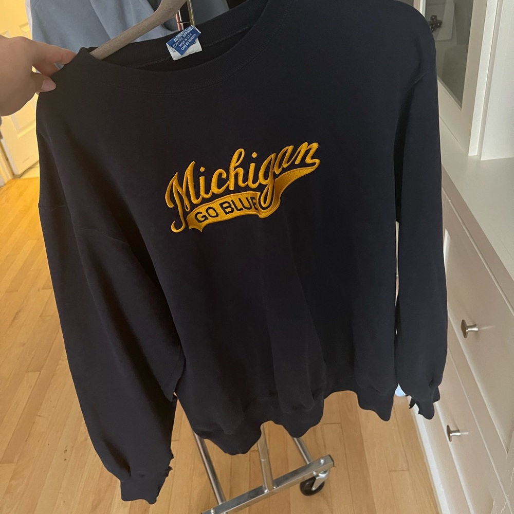 Vintage champion Michigan crew